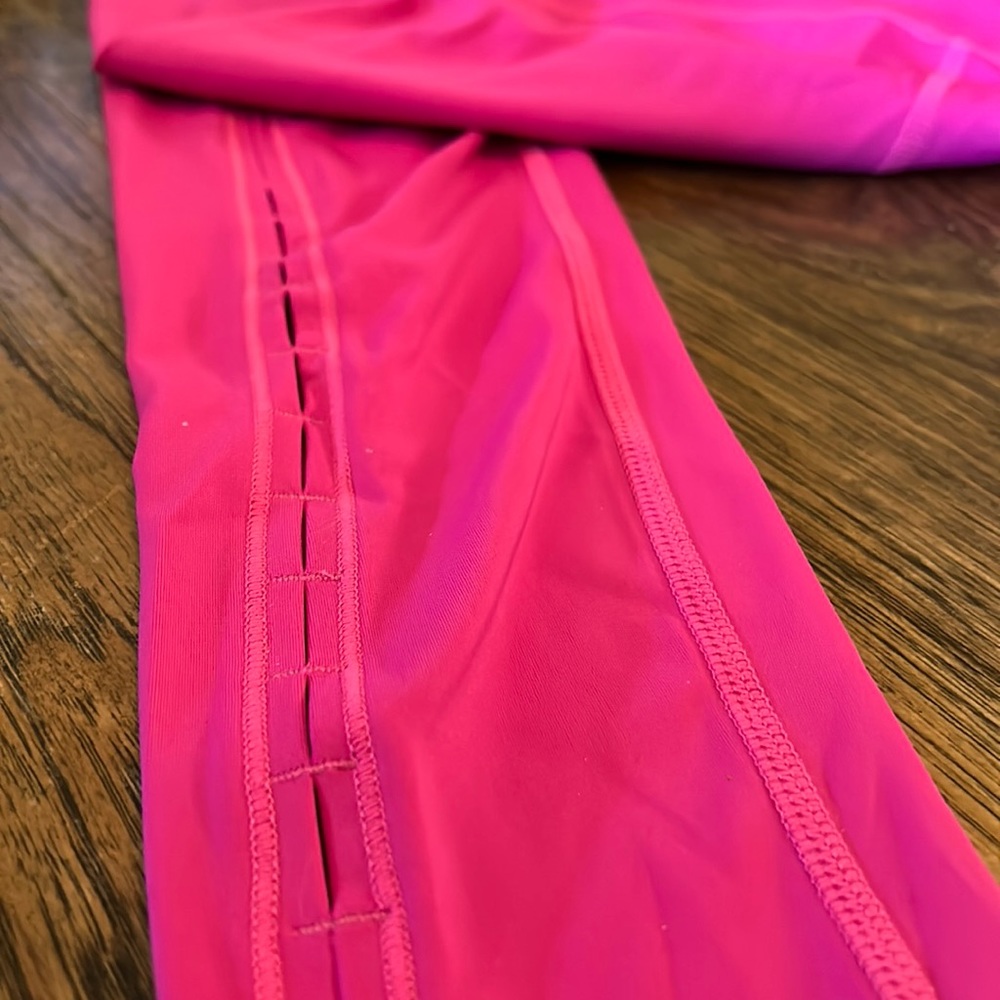 ❤️HP❤️ZYIA fuchsia Brilliant 7/8 Leggings - Picture 6 of 8